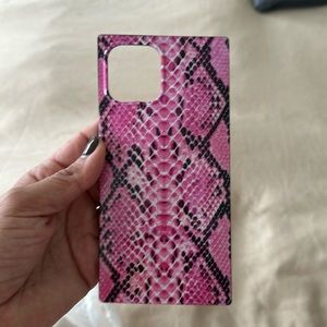 Flaunt - iPhone 13 max pro case